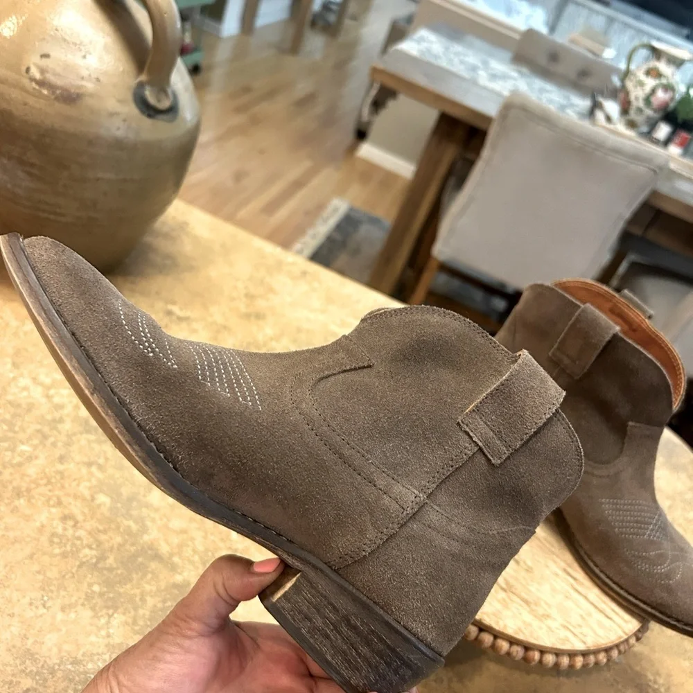 Chocolat Blu Taupe Brown Western Ankle Boots - Picture 10 of 11